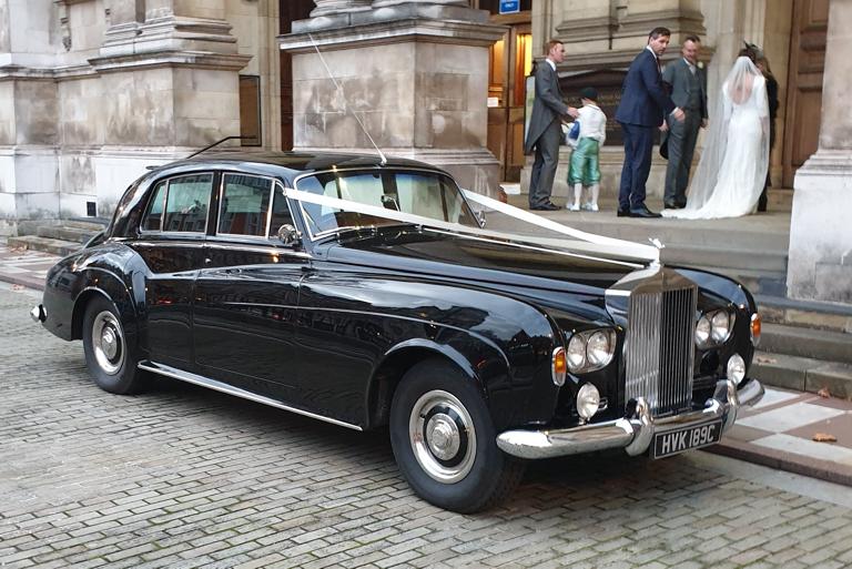 Luxury Wedding Car Hire - The Gentleman's Carriage Service